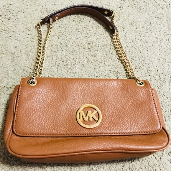 mk sling bag 2018